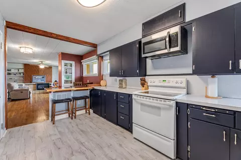 Kitchen - 150 2nd Ave SE, Plainview, MN 55964 photo 1 of 2