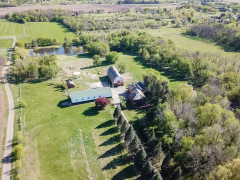 8752 Viking Blvd NW, Elk River, MN 55330