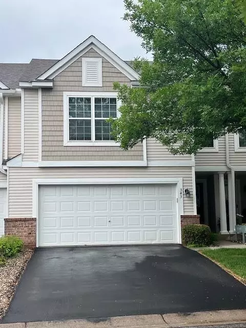 343 Wagon Wheel Ln, Chaska, MN 55318