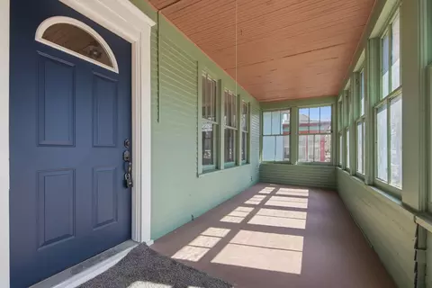 Exterior - 363 Geranium Ave E, Saint Paul, MN 55130 photo 3 of 8