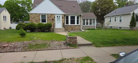 4030 Vera Cruz Ave N, Robbinsdale, MN 55422