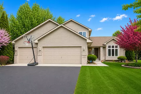 10106 Fernwood Ln N, Champlin, MN 55316