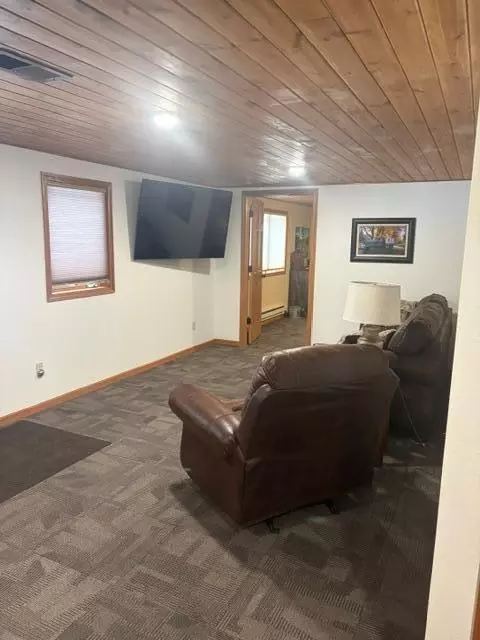 Living - 940 Maple Crest Dr NW, Hackensack, MN 56452 photo 2 of 2