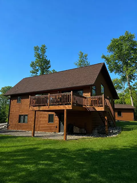 940 Maple Crest Dr NW, Hackensack, MN 56452