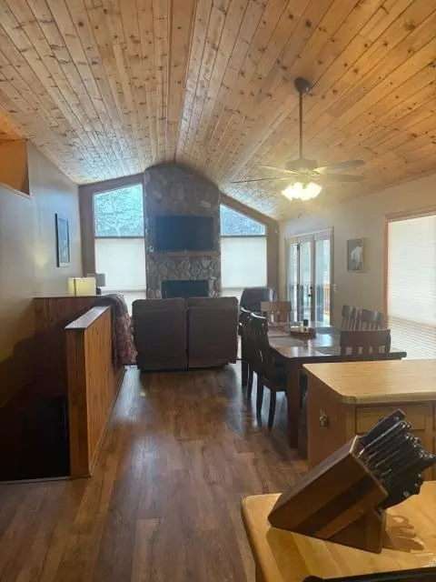 Dining - 940 Maple Crest Dr NW, Hackensack, MN 56452 photo 1 of 1