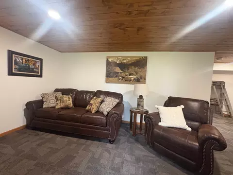 Living - 940 Maple Crest Dr NW, Hackensack, MN 56452 photo 1 of 2