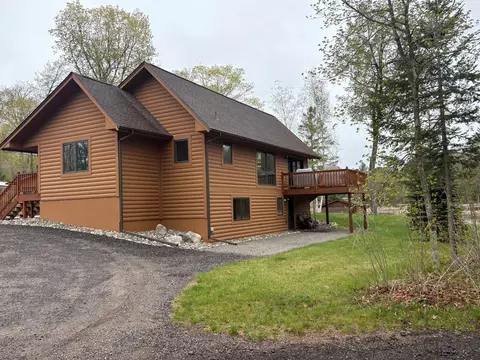 Exterior - 940 Maple Crest Dr NW, Hackensack, MN 56452 photo 6 of 10