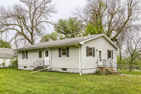 13545 Andrews Ave, Lindstrom, MN 55045