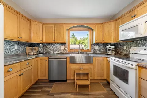 Kitchen - 11057 366th Ave, Waseca, MN 56093 photo 1 of 3