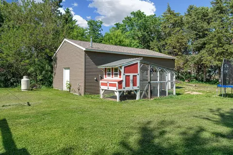 Exterior - 11057 366th Ave, Waseca, MN 56093 photo 7 of 8