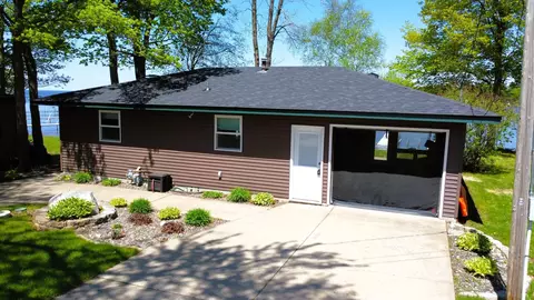 Exterior - 3178 Viewpoint Rd, Isle, MN 56342 photo 2 of 4