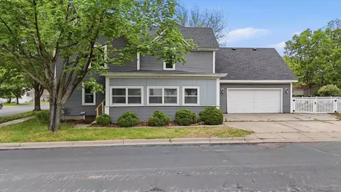 302 3rd St W, Hastings, MN 55033