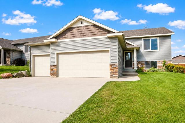 280 Highlands Ave, Zumbrota, MN 55992