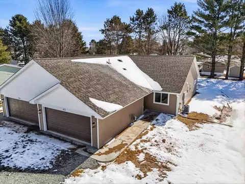 503 Sundance St, Amery, WI 54001