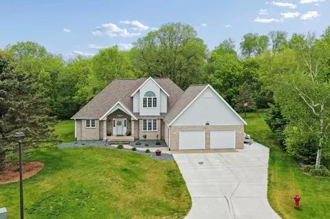 103 Ivy Dr, Woodville, WI 54028