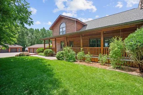 13831 Berkshire Ln, Dayton, MN 55327