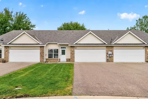 343 Appleblossom Ln E, Shakopee, MN 55379