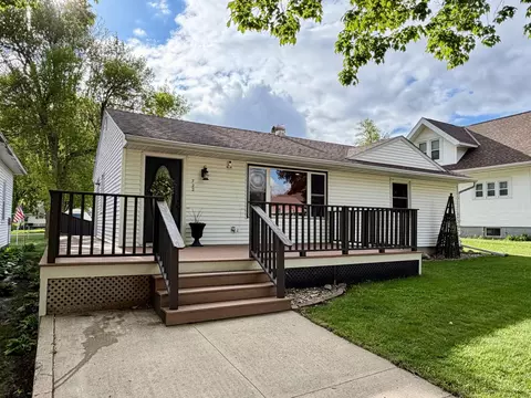 722 Adams Ave, Westbrook, MN 56183