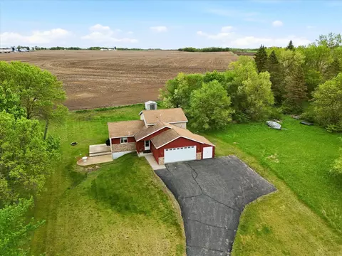 9000 Ingram Ave NW, Annandale, MN 55302