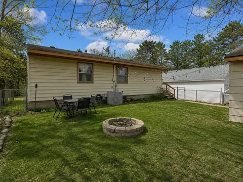 Exterior - 814 11th Ave NE, Brainerd, MN 56401 photo 2 of 4