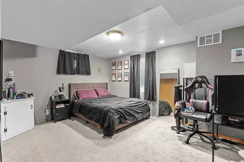 Bedroom - 814 11th Ave NE, Brainerd, MN 56401 photo 6 of 7