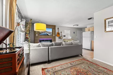 Living - 814 11th Ave NE, Brainerd, MN 56401 photo 1 of 3