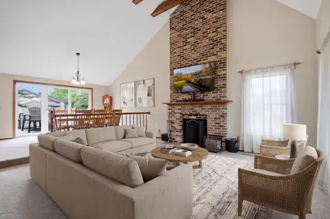 Living - 2000 9th St SW, Austin, MN 55912 photo 1 of 4