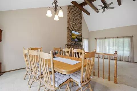 Dining - 2000 9th St SW, Austin, MN 55912 photo 1 of 3