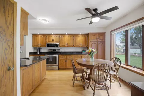Kitchen - 2000 9th St SW, Austin, MN 55912 photo 1 of 4
