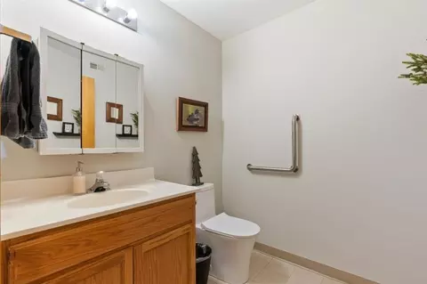 Bath - 607 Second St S, Walker, MN 56484 photo 4 of 12