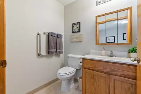 Bath - 607 Second St S, Walker, MN 56484 photo 9 of 12