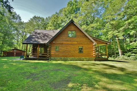 8654 N Ochu Rd, Hayward, WI 54843