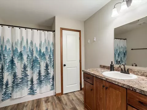 Bath - 962 York Ct, Brainerd, MN 56401 photo 1 of 1