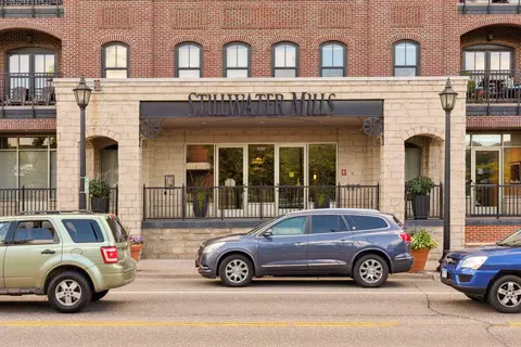 350 Main St N #252, Stillwater, MN 55082