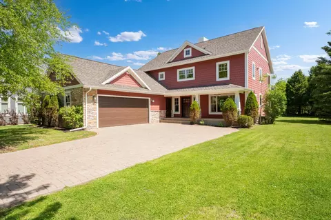 1016 Fox Knoll Dr SW, Rochester, MN 55902