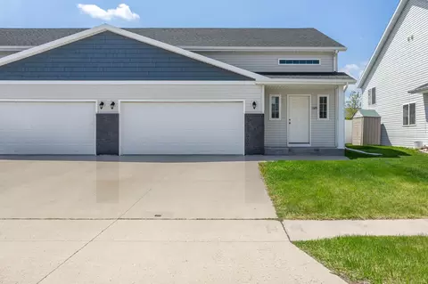 1320 13th St W, West Fargo, ND 58078