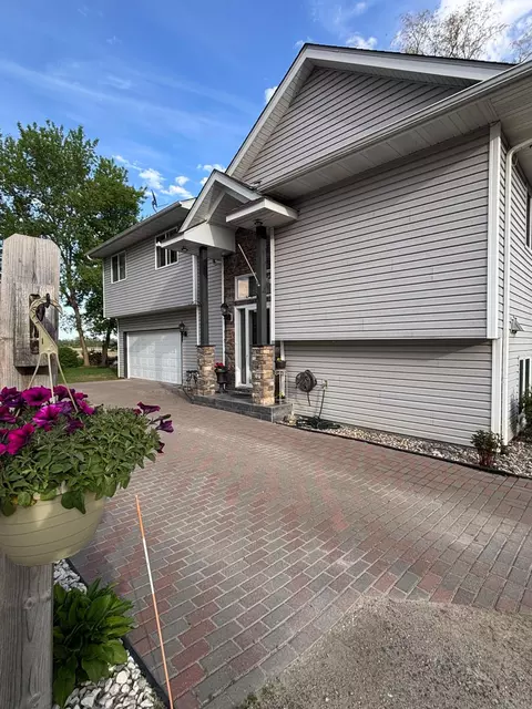 8038 Griffith Ave NW, Maple Lake, MN 55358