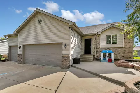 216 17th Ave SE, Saint Joseph, MN 56374
