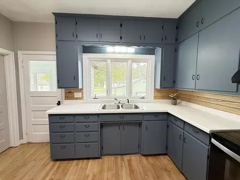 Kitchen - 246 E Rooney Ave, Appleton, MN 56208 photo 4 of 9