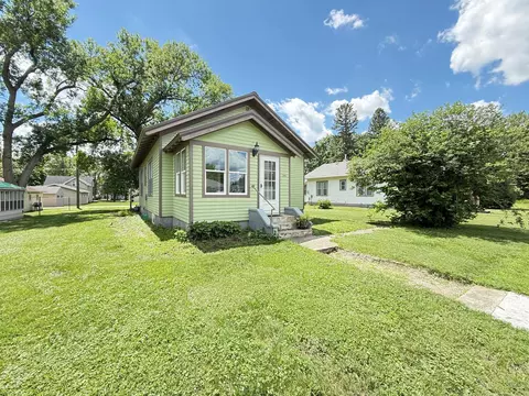 Exterior - 246 E Rooney Ave, Appleton, MN 56208 photo 1 of 7