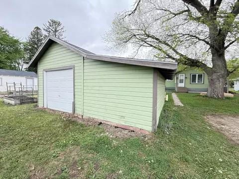 Exterior - 246 E Rooney Ave, Appleton, MN 56208 photo 7 of 7