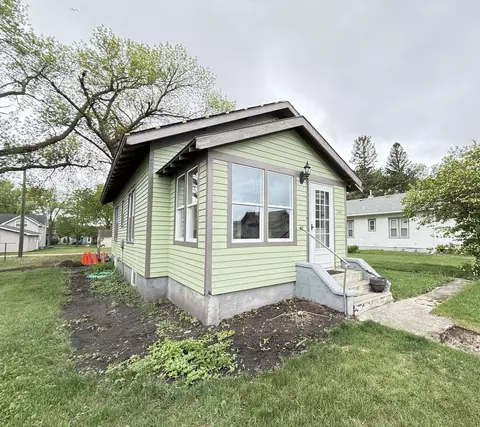 Exterior - 246 E Rooney Ave, Appleton, MN 56208 photo 2 of 7