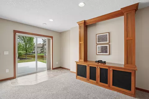 Living - 11292 Lambert Ct, Hanover, MN 55341 photo 6 of 13