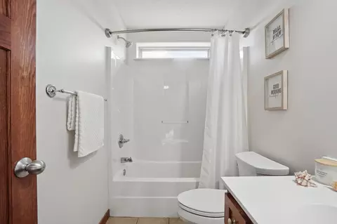 Bath - 11292 Lambert Ct, Hanover, MN 55341 photo 2 of 4