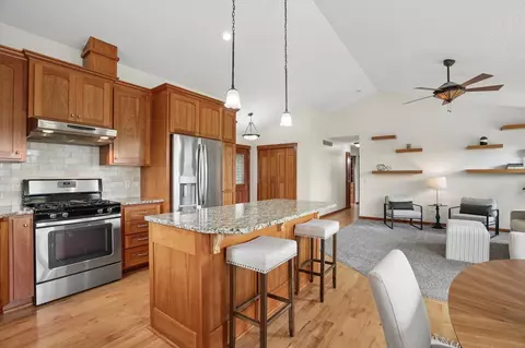 Kitchen - 11292 Lambert Ct, Hanover, MN 55341 photo 7 of 10