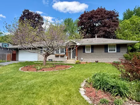 9024 47 12 Ave N, New Hope, MN 55428