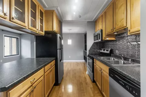 Kitchen - 4110 Rahn Rd #223, Eagan, MN 55122 photo 2 of 5