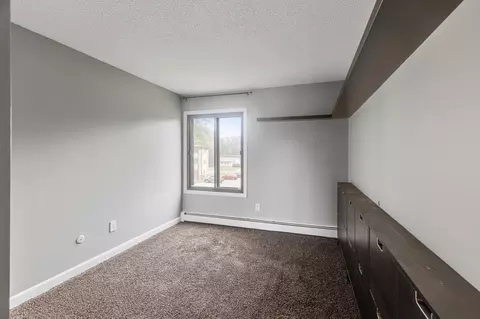 Bedroom - 4110 Rahn Rd #223, Eagan, MN 55122 photo 2 of 8