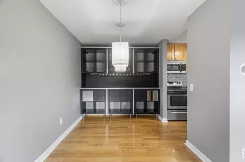 Dining - 4110 Rahn Rd #223, Eagan, MN 55122 photo 2 of 2