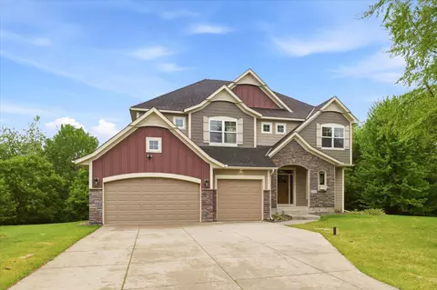 7707 Oxbow Creek Cir N, Brooklyn Park, MN 55445